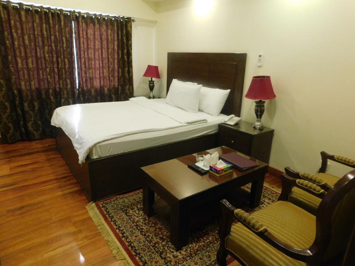 Hotel Diplomat Islamabad Zewnętrze zdjęcie
